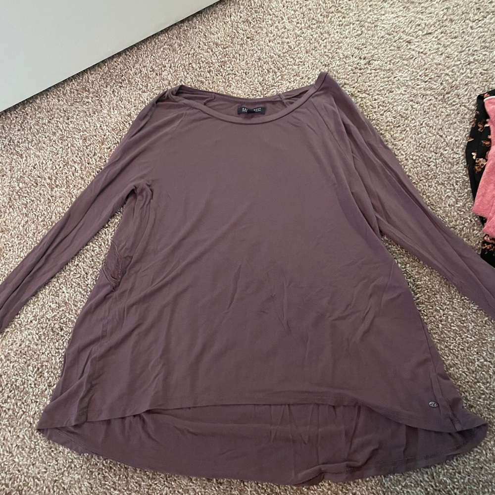 Shirts - Picture 7 of 9